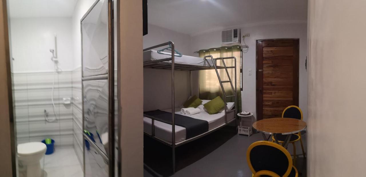 Rain Haven Lodging House Корон Экстерьер фото